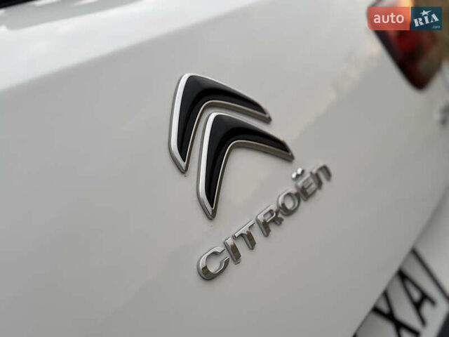 Белый Ситроен C4 Кактус, объемом двигателя 1.56 л и пробегом 158 тыс. км за 14700 $, фото 24 на Automoto.ua