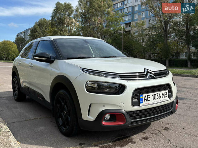 Белый Ситроен C4 Кактус, объемом двигателя 1.5 л и пробегом 118 тыс. км за 15900 $, фото 2 на Automoto.ua