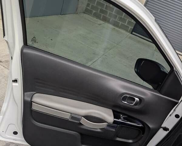 Білий Сітроен C4 Кактус, об'ємом двигуна 1.5 л та пробігом 115 тис. км за 15700 $, фото 20 на Automoto.ua