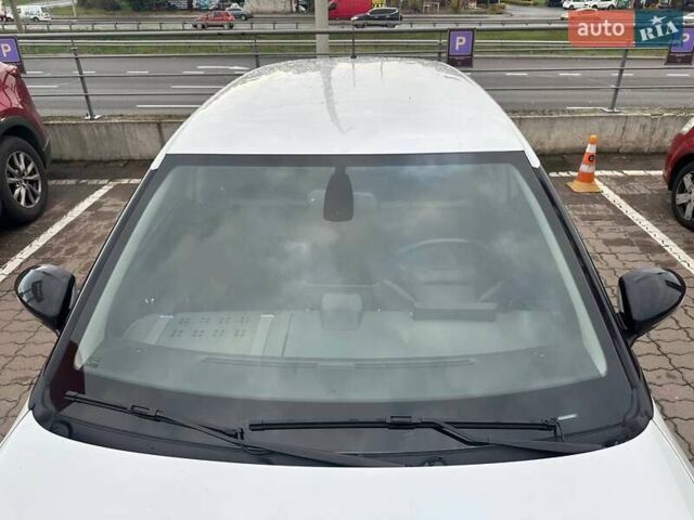 Білий Сітроен C4 Кактус, об'ємом двигуна 1.5 л та пробігом 87 тис. км за 17900 $, фото 7 на Automoto.ua