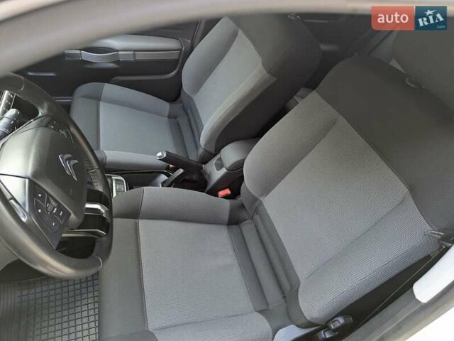 Білий Сітроен C4 Кактус, об'ємом двигуна 1.5 л та пробігом 115 тис. км за 15700 $, фото 28 на Automoto.ua