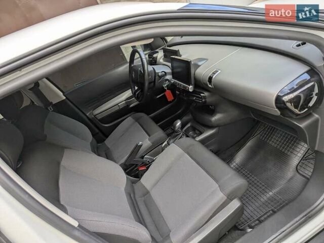 Білий Сітроен C4 Кактус, об'ємом двигуна 1.5 л та пробігом 115 тис. км за 15700 $, фото 51 на Automoto.ua