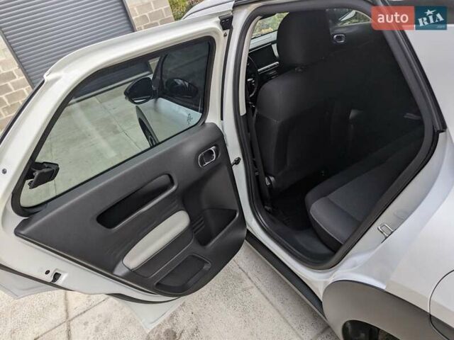 Білий Сітроен C4 Кактус, об'ємом двигуна 1.5 л та пробігом 115 тис. км за 15700 $, фото 60 на Automoto.ua