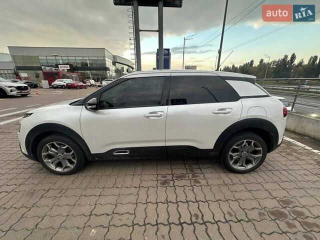 Білий Сітроен C4 Кактус, об'ємом двигуна 1.5 л та пробігом 87 тис. км за 17900 $, фото 4 на Automoto.ua