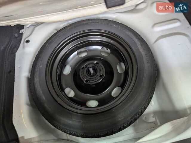 Білий Сітроен C4 Кактус, об'ємом двигуна 1.5 л та пробігом 115 тис. км за 15700 $, фото 57 на Automoto.ua