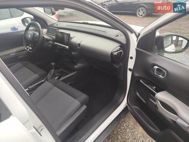 Белый Ситроен C4 Кактус, объемом двигателя 1.5 л и пробегом 141 тыс. км за 10999 $, фото 2 на Automoto.ua