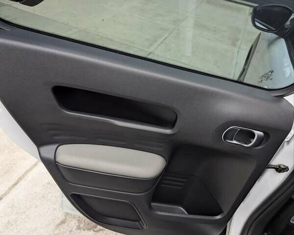 Білий Сітроен C4 Кактус, об'ємом двигуна 1.5 л та пробігом 115 тис. км за 15700 $, фото 61 на Automoto.ua