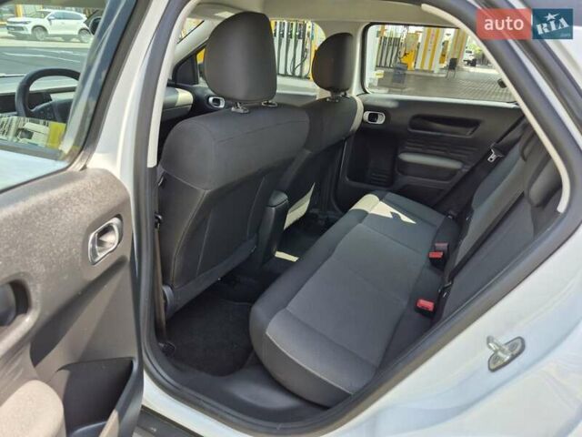 Белый Ситроен C4 Кактус, объемом двигателя 1.5 л и пробегом 115 тыс. км за 16350 $, фото 3 на Automoto.ua