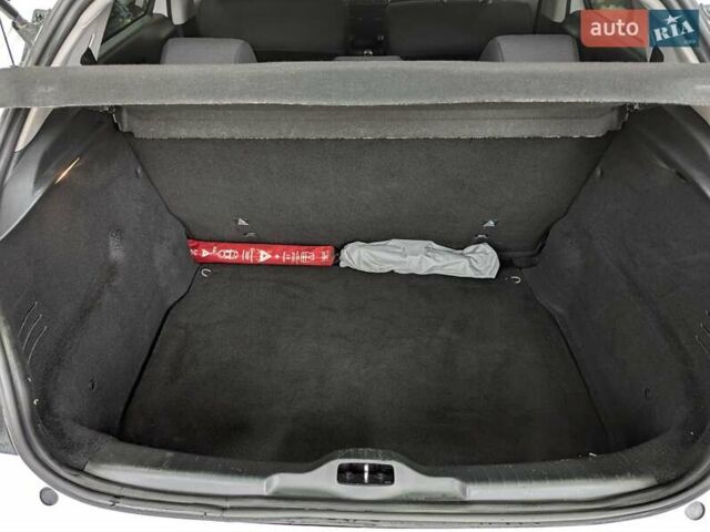 Білий Сітроен C4 Кактус, об'ємом двигуна 1.5 л та пробігом 115 тис. км за 15700 $, фото 56 на Automoto.ua