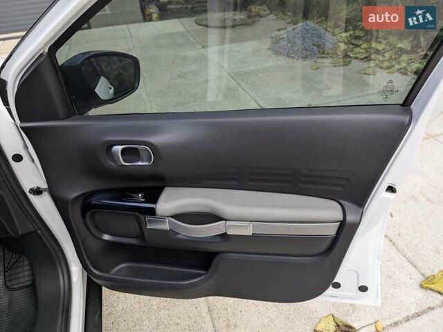 Білий Сітроен C4 Кактус, об'ємом двигуна 1.5 л та пробігом 115 тис. км за 15700 $, фото 50 на Automoto.ua