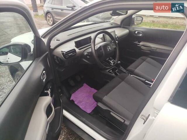 Белый Ситроен C4 Кактус, объемом двигателя 1.5 л и пробегом 141 тыс. км за 10999 $, фото 15 на Automoto.ua