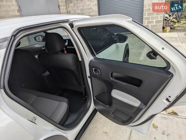 Білий Сітроен C4 Кактус, об'ємом двигуна 1.5 л та пробігом 115 тис. км за 15700 $, фото 43 на Automoto.ua