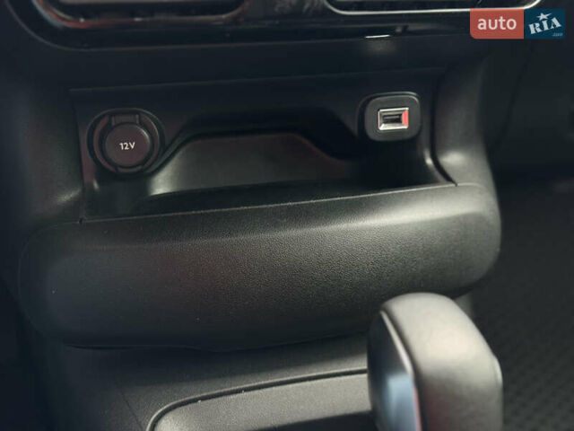 Белый Ситроен C4 Кактус, объемом двигателя 1.5 л и пробегом 90 тыс. км за 16999 $, фото 11 на Automoto.ua