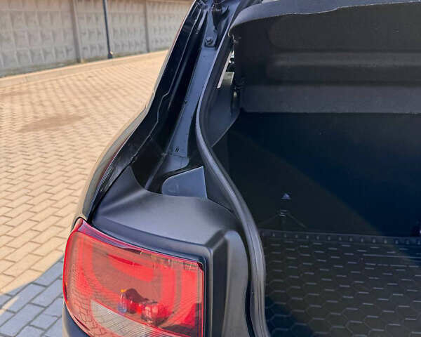 Чорний Сітроен C4 Кактус, об'ємом двигуна 1.56 л та пробігом 250 тис. км за 9700 $, фото 20 на Automoto.ua