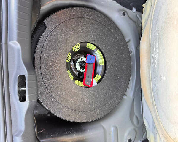 Чорний Сітроен C4 Кактус, об'ємом двигуна 1.56 л та пробігом 250 тис. км за 9700 $, фото 57 на Automoto.ua