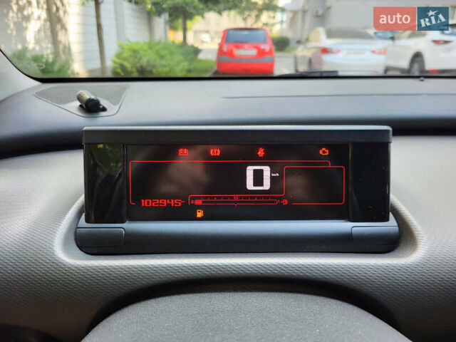 Чорний Сітроен C4 Кактус, об'ємом двигуна 1.56 л та пробігом 106 тис. км за 11200 $, фото 7 на Automoto.ua