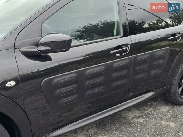 Чорний Сітроен C4 Кактус, об'ємом двигуна 1.2 л та пробігом 170 тис. км за 9499 $, фото 10 на Automoto.ua