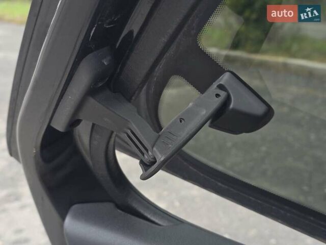 Чорний Сітроен C4 Кактус, об'ємом двигуна 1.2 л та пробігом 170 тис. км за 9499 $, фото 50 на Automoto.ua