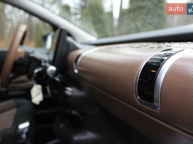 Чорний Сітроен C4 Кактус, об'ємом двигуна 1.2 л та пробігом 193 тис. км за 9690 $, фото 82 на Automoto.ua