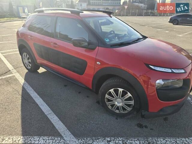 Красный Ситроен C4 Кактус, объемом двигателя 1.2 л и пробегом 163 тыс. км за 9500 $, фото 1 на Automoto.ua