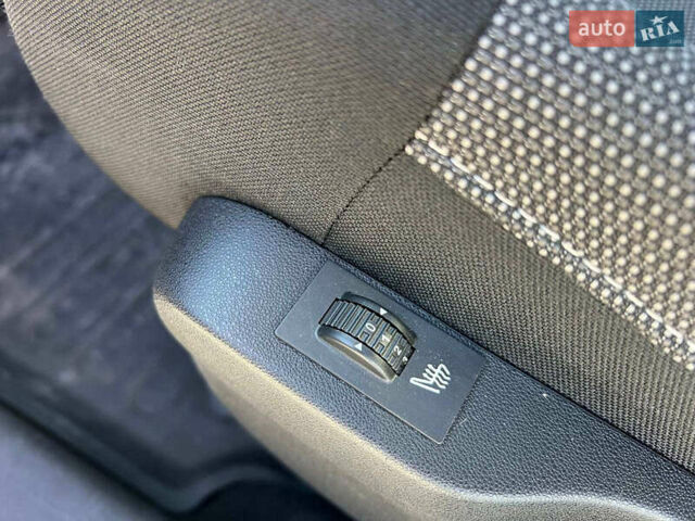 Червоний Сітроен C4 Кактус, об'ємом двигуна 1.2 л та пробігом 102 тис. км за 9990 $, фото 19 на Automoto.ua