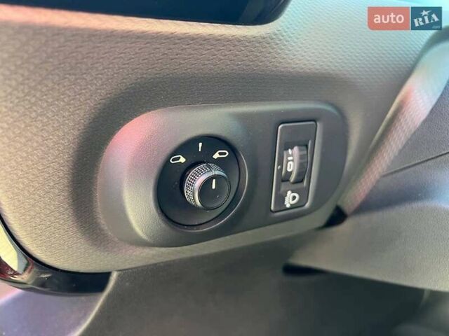 Червоний Сітроен C4 Кактус, об'ємом двигуна 1.2 л та пробігом 102 тис. км за 9990 $, фото 20 на Automoto.ua