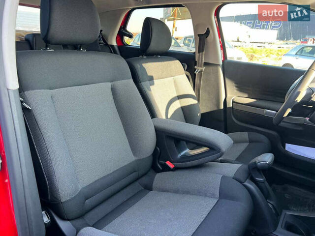 Червоний Сітроен C4 Кактус, об'ємом двигуна 1.2 л та пробігом 102 тис. км за 9990 $, фото 35 на Automoto.ua