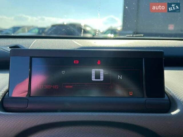 Червоний Сітроен C4 Кактус, об'ємом двигуна 1.2 л та пробігом 102 тис. км за 9990 $, фото 21 на Automoto.ua