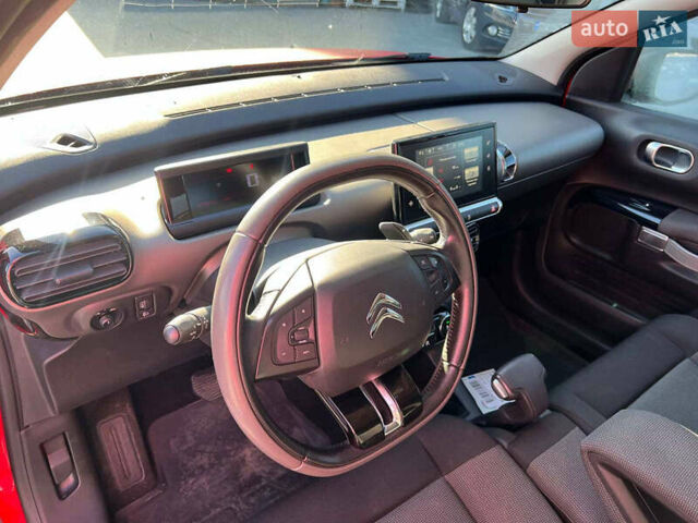 Червоний Сітроен C4 Кактус, об'ємом двигуна 1.2 л та пробігом 102 тис. км за 9990 $, фото 16 на Automoto.ua