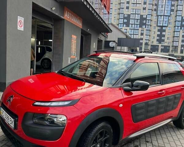 Красный Ситроен C4 Кактус, объемом двигателя 1.2 л и пробегом 173 тыс. км за 10000 $, фото 7 на Automoto.ua