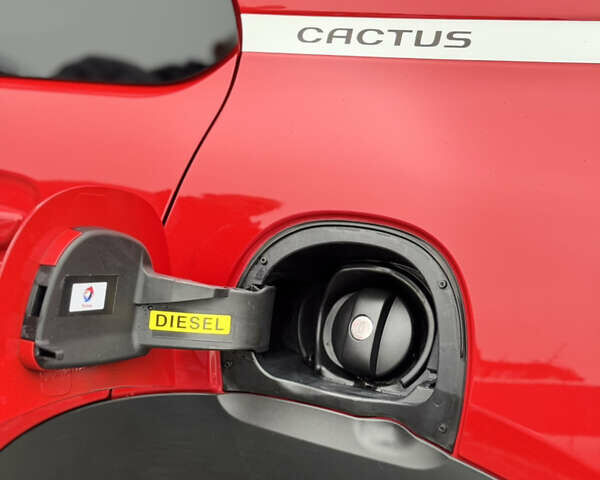 Красный Ситроен C4 Кактус, объемом двигателя 1.56 л и пробегом 71 тыс. км за 13400 $, фото 20 на Automoto.ua