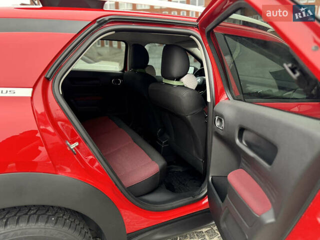 Красный Ситроен C4 Кактус, объемом двигателя 1.56 л и пробегом 71 тыс. км за 13400 $, фото 19 на Automoto.ua