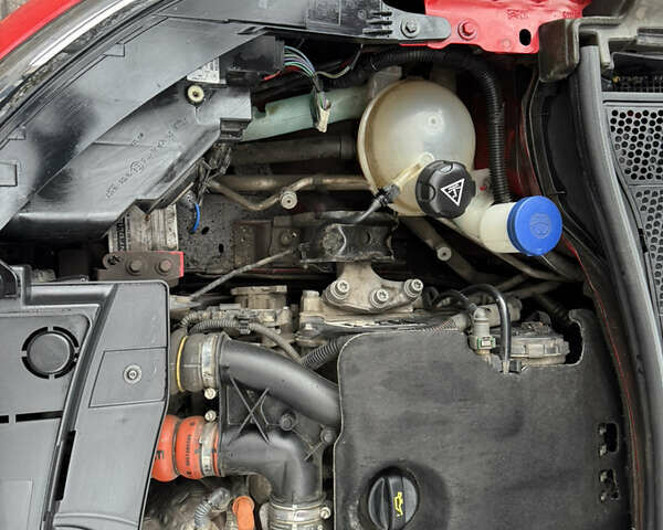 Красный Ситроен C4 Кактус, объемом двигателя 1.56 л и пробегом 71 тыс. км за 13400 $, фото 21 на Automoto.ua