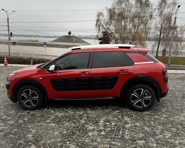 Красный Ситроен C4 Кактус, объемом двигателя 1.56 л и пробегом 71 тыс. км за 13400 $, фото 6 на Automoto.ua