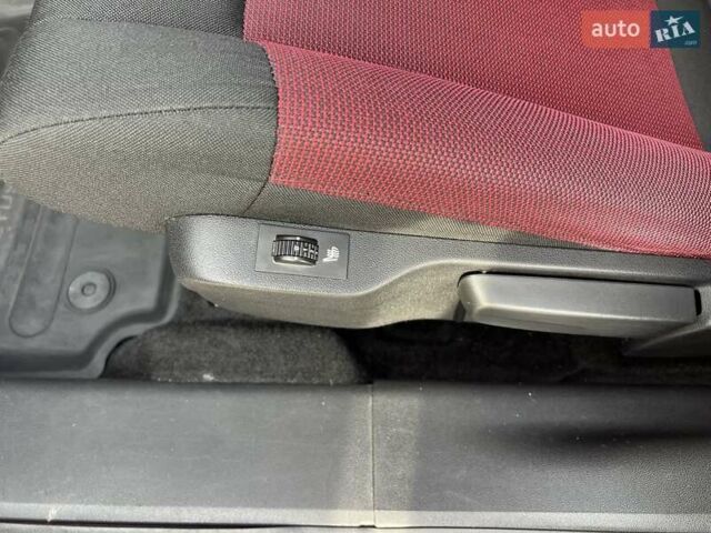 Красный Ситроен C4 Кактус, объемом двигателя 1.2 л и пробегом 109 тыс. км за 9999 $, фото 21 на Automoto.ua