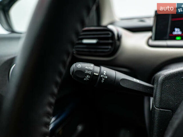 Сітроен C4 Кактус, об'ємом двигуна 1.5 л та пробігом 188 тис. км за 14508 $, фото 13 на Automoto.ua