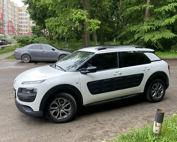 Ситроен C4 Кактус, объемом двигателя 1.6 л и пробегом 210 тыс. км за 9000 $, фото 1 на Automoto.ua