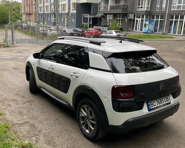 Ситроен C4 Кактус, объемом двигателя 1.6 л и пробегом 210 тыс. км за 9000 $, фото 2 на Automoto.ua