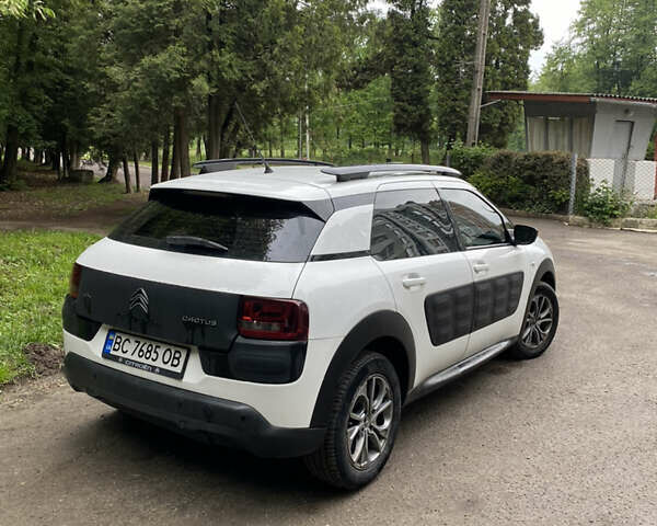 Ситроен C4 Кактус, объемом двигателя 1.6 л и пробегом 210 тыс. км за 9000 $, фото 3 на Automoto.ua