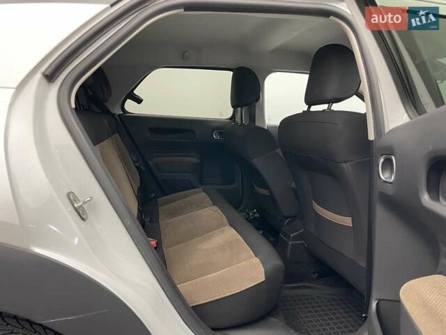 Ситроен C4 Кактус, объемом двигателя 1.2 л и пробегом 70 тыс. км за 10795 $, фото 20 на Automoto.ua