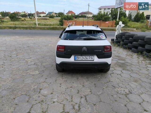 Ситроен C4 Кактус, объемом двигателя 1.2 л и пробегом 92 тыс. км за 12200 $, фото 5 на Automoto.ua