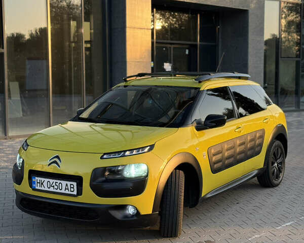 Жовтий Сітроен C4 Кактус, об'ємом двигуна 1.56 л та пробігом 185 тис. км за 9500 $, фото 6 на Automoto.ua