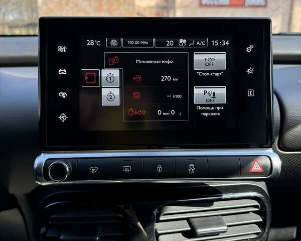 Жовтий Сітроен C4 Кактус, об'ємом двигуна 1.2 л та пробігом 98 тис. км за 10600 $, фото 9 на Automoto.ua