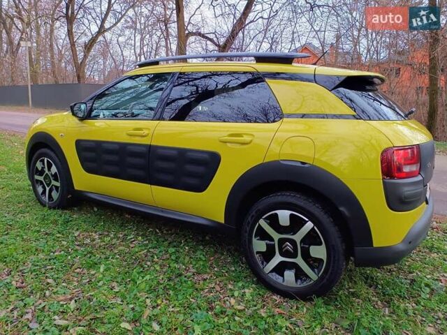 Желтый Ситроен C4 Кактус, объемом двигателя 1.56 л и пробегом 106 тыс. км за 11800 $, фото 68 на Automoto.ua