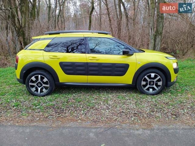 Желтый Ситроен C4 Кактус, объемом двигателя 1.56 л и пробегом 106 тыс. км за 11800 $, фото 61 на Automoto.ua