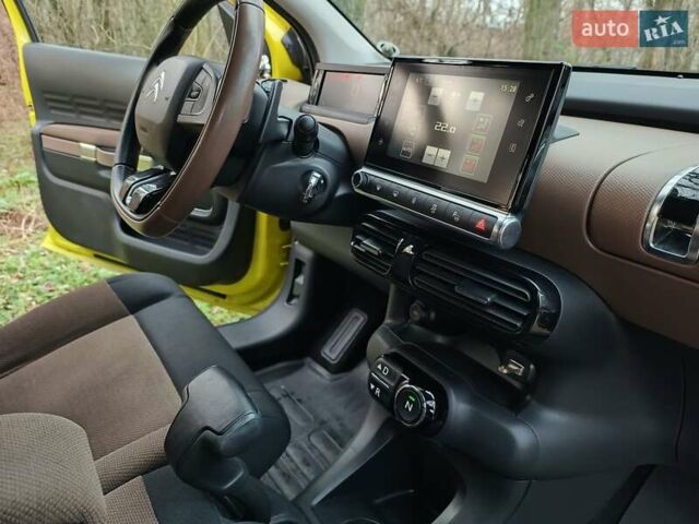 Желтый Ситроен C4 Кактус, объемом двигателя 1.56 л и пробегом 106 тыс. км за 11800 $, фото 30 на Automoto.ua