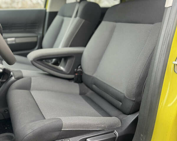 Жовтий Сітроен C4 Кактус, об'ємом двигуна 1.2 л та пробігом 89 тис. км за 9499 $, фото 17 на Automoto.ua