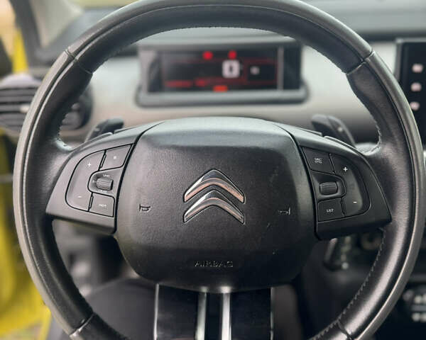 Жовтий Сітроен C4 Кактус, об'ємом двигуна 1.2 л та пробігом 89 тис. км за 9499 $, фото 23 на Automoto.ua