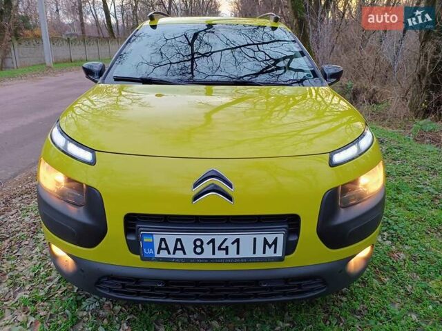 Желтый Ситроен C4 Кактус, объемом двигателя 1.56 л и пробегом 106 тыс. км за 11800 $, фото 56 на Automoto.ua