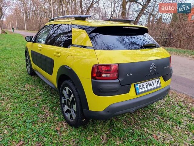 Желтый Ситроен C4 Кактус, объемом двигателя 1.56 л и пробегом 106 тыс. км за 11800 $, фото 11 на Automoto.ua